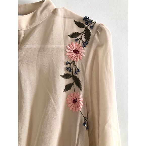 ASOS Glamorous Two Piece Set in Sheer Blush with Floral Embroidery. - Picture 7 of 12